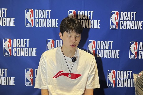 麦穗峰：舆论对中国球员对NBA的影响有点苛刻，需要更多的“过