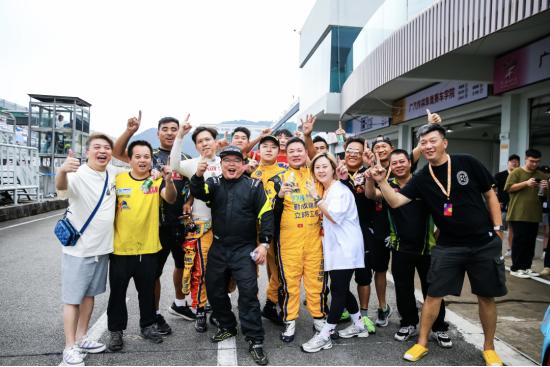 全员第一名  ！ 778赛车队珠海乐动时光四冠带回