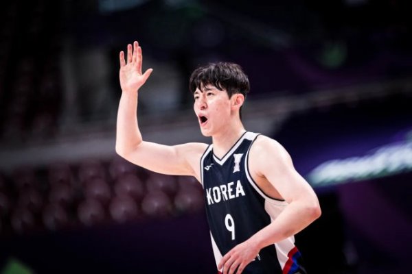 媒体人：韩国男篮批准李政玹回国养伤 同样负伤  的吕俊锡暂不