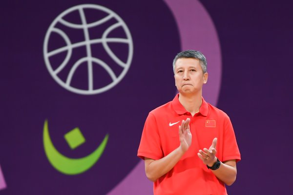 苏群：中国男篮撕咬澳大利亚 利用两名五号位做点文章 结果不好