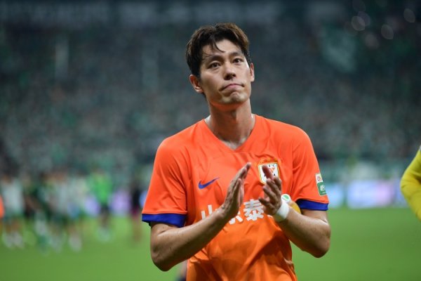 德转：山东泰山球员毕津浩租借加盟大连英博，租借费为9万欧元