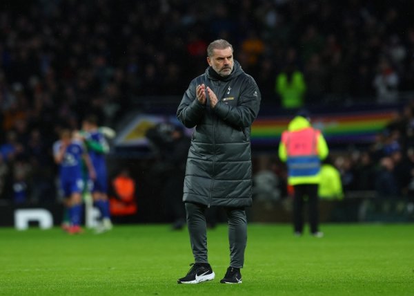 记者：诺丁汉森林主帅努诺即将离任，波斯特科格鲁是新帅主要候选