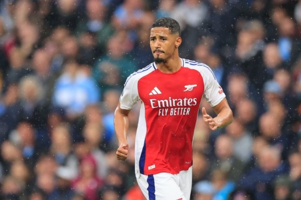 法媒：阿森纳正在与萨利巴商讨续约，但球员现在面临多家豪门角逐