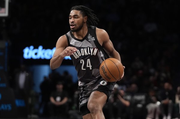 1年600万美元的资质报价！卡梅隆-托马斯16分钟7中4得8