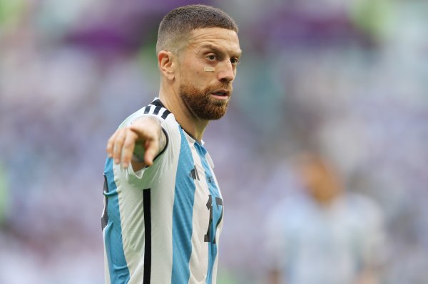 禁赛2年复出！前阿根廷国脚：就因为喝了止咳糖浆，我2年无球可