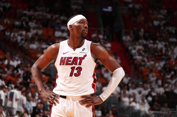 鲍威尔：我和阿德巴约一起打球的时间不长 但是我们正在培养默契