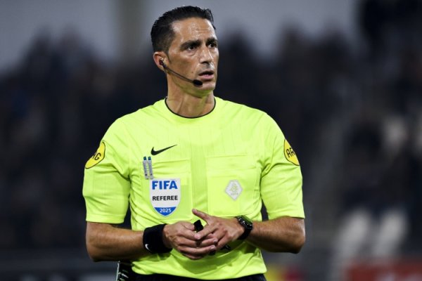 官方：格聚比于克执法意大利世预赛，此前两次执法意大利保持不败