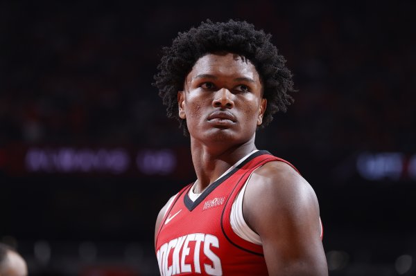 帕金斯：阿门未来几年将向文班发起应战   成为顶级攻防一体球