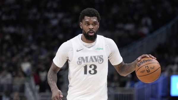 全面表现！马绍尔8投5中得到13分3板4助3断