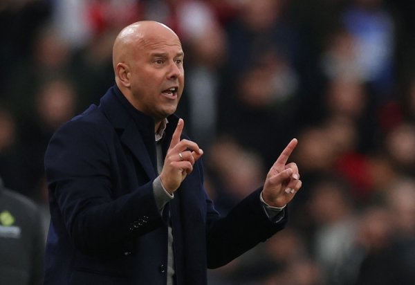 终结4连败！斯洛特：伊萨克刚来时几乎没练习   我们今天能压