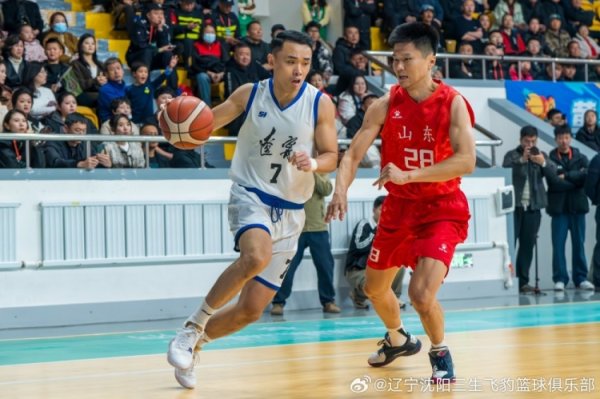 张陈治锋20分 辽宁全运男篮106-77大胜山东 三战全胜结