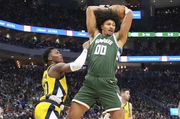 真挚的祝福！祝雄鹿球员杰里科-希姆斯27岁生日快乐！🎂🎂