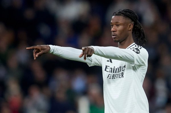 阿斯：卡马文加在国家德比表现出色，受到皇马主帅阿隆索重用