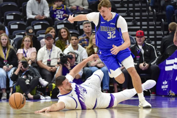 文班亚马：已经看过很多弗拉格的集锦 一直喜欢他的赛事  强度