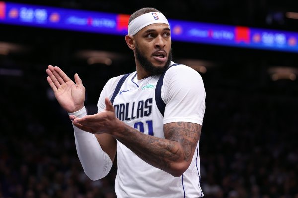 右脚踝关节扭伤  ！基德：明天主场作战  迎战奇才 加福德出