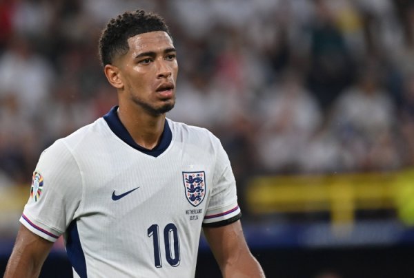 TA：贝林厄姆将在英格兰今晚赛事  中后备  ，罗杰斯继续杆